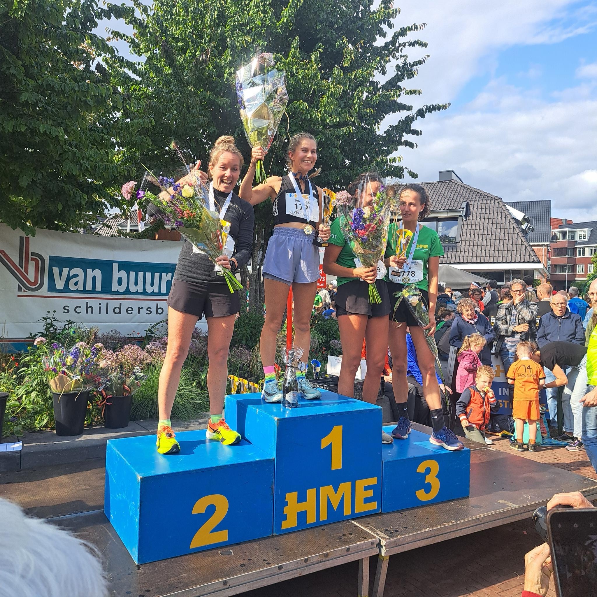 Caroline 2e op de halve marathon in Ermelo
